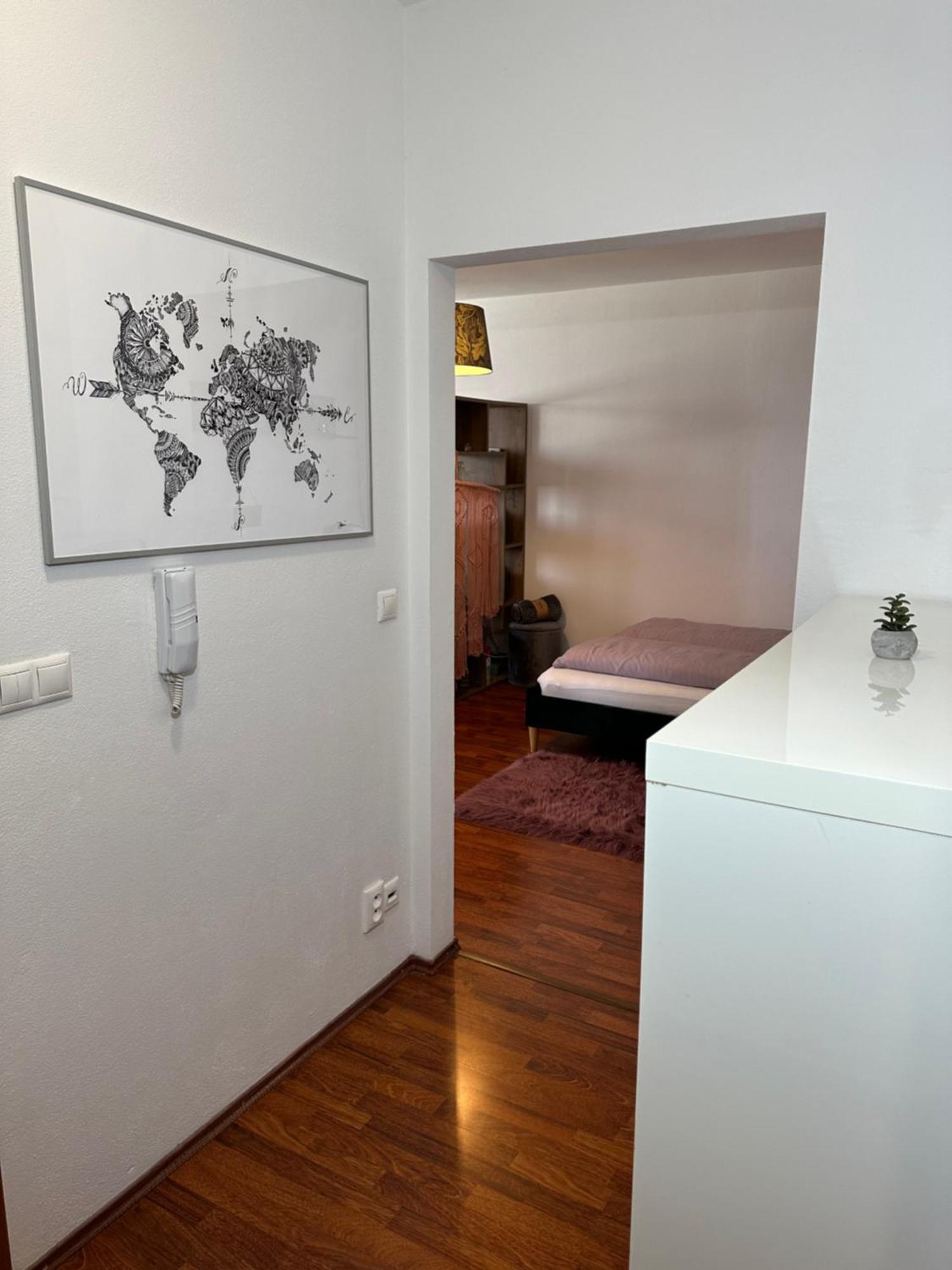 ברטיסלאבה Cozy Apartment With Nice Balcony Seating, 9Th Floor, Parking מראה חיצוני תמונה